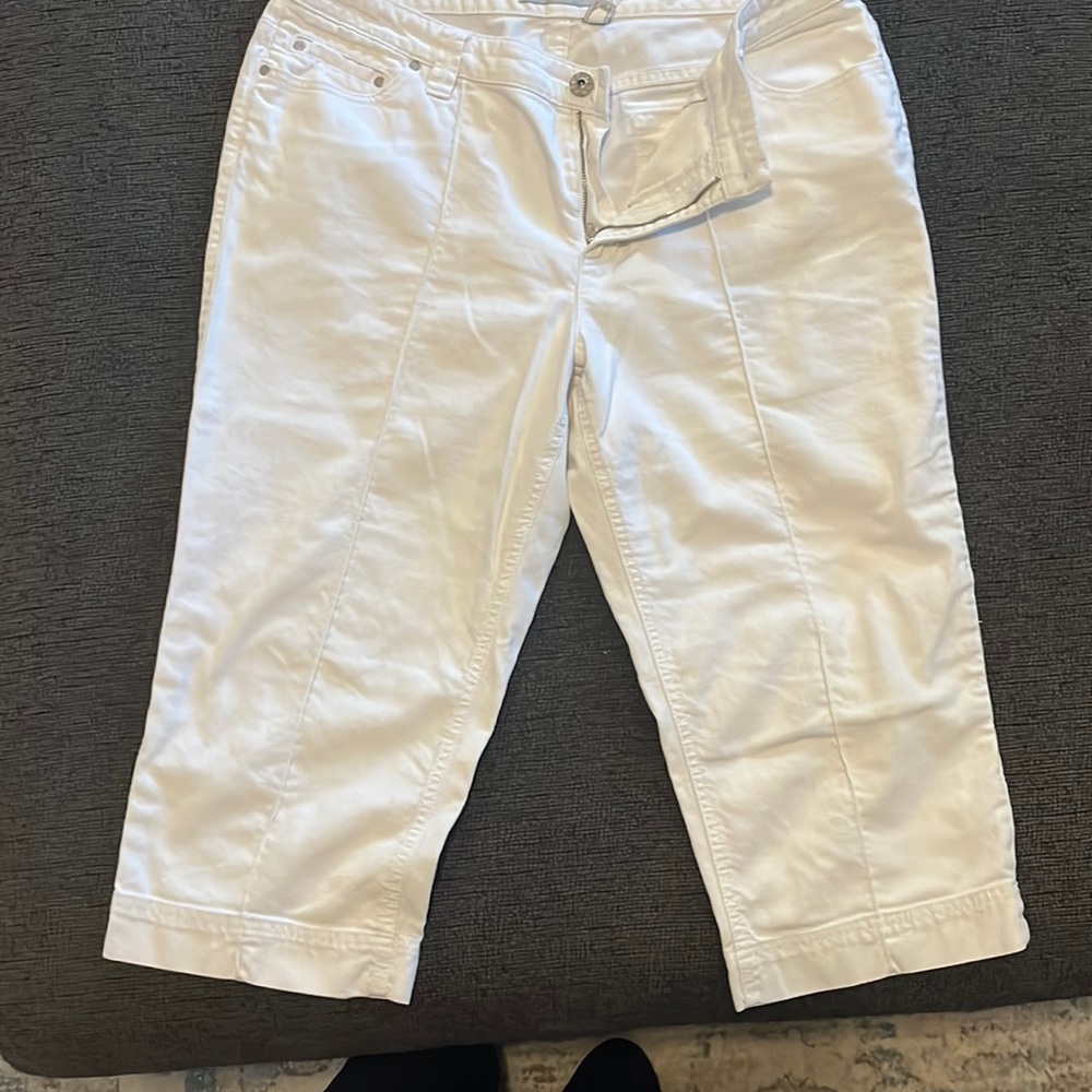 Chico's White Capri Jeans